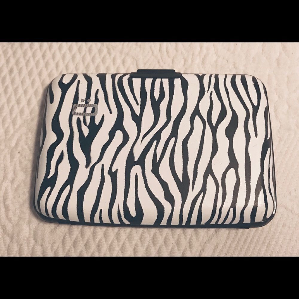 Ogon Designs card wallet